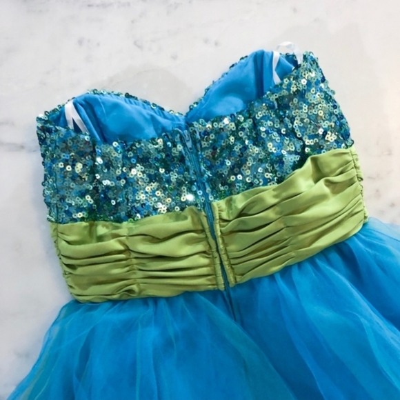 B Darlin ✦ Blue Strapless Party Dress ✦ Sequin Bodice + Tulle Flare ✦ XS EUC - Picture 8 of 17